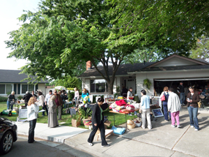 garage-sale2.jpg